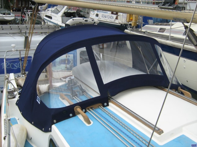 westerly-centaur-sprayhood-ref-ray-1