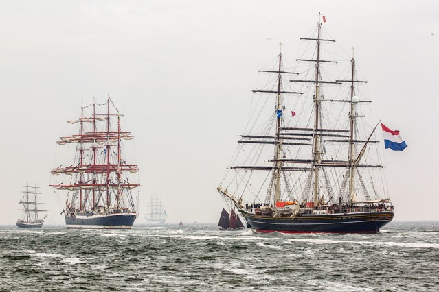 _Z3C2490-SAIL2013