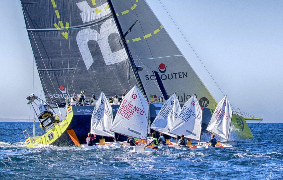 TEAM BRUNEL WEER IN VOLVO OCEAN RACE