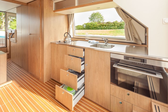 p950e-kueche-ablageflaechen