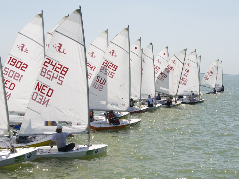 SPLASH WORLDS VAN START