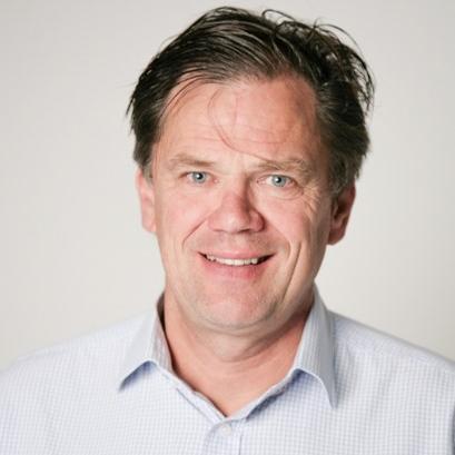 ARJEN RAHUSEN NIEUWE ROERGANGER HISWA TE WATER