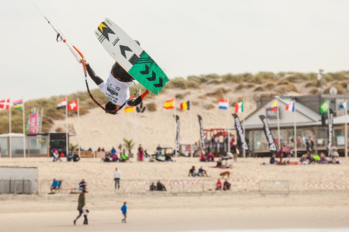 1176-35cebae622c9a923028cfaf39fc3d24d