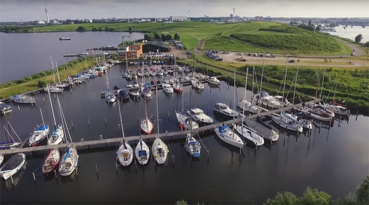 HAARLEMSCHE JACHTCLUB 100 JAAR