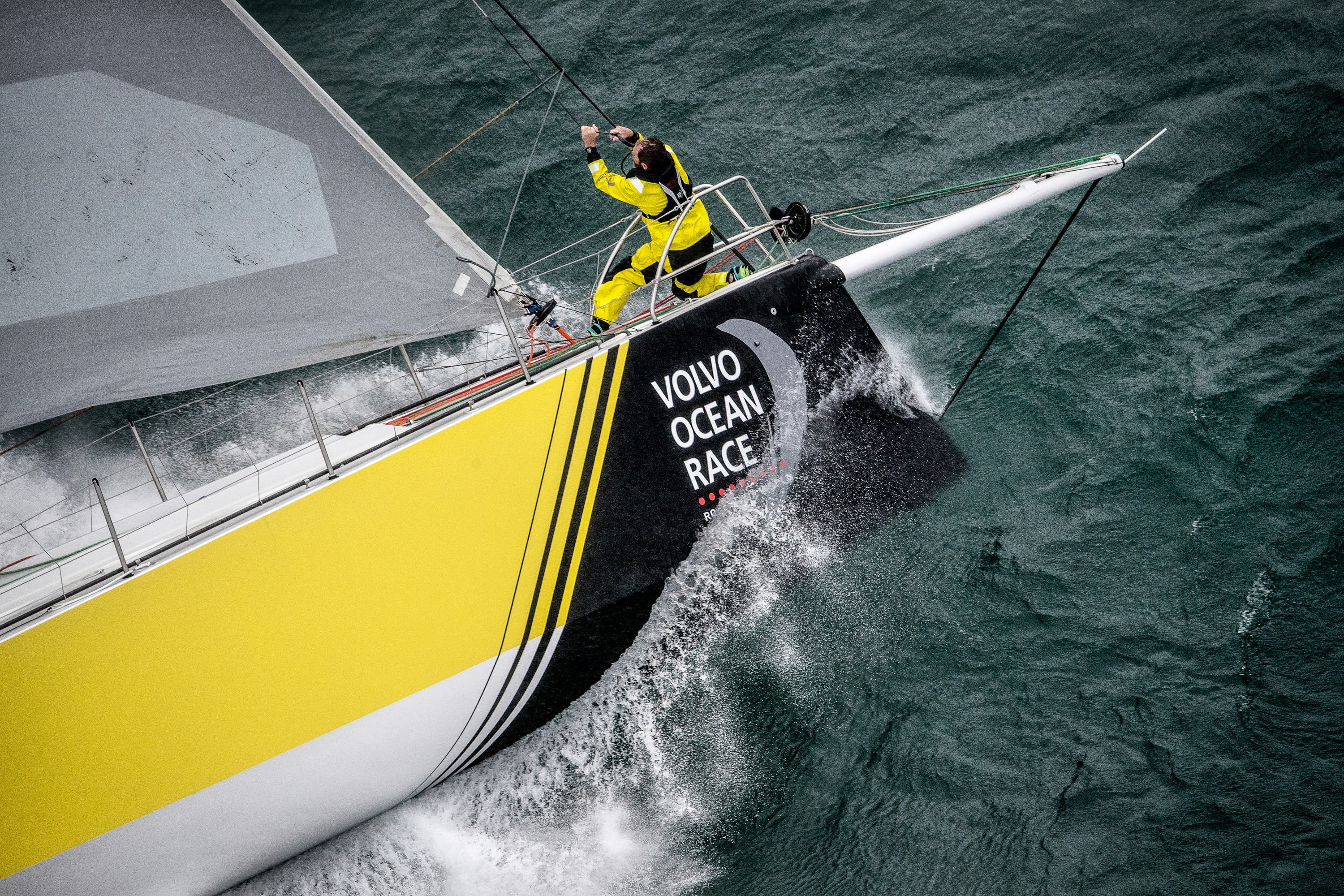 MUSTO 'OFFICIAL SUPPLIER' TEAM BRUNEL