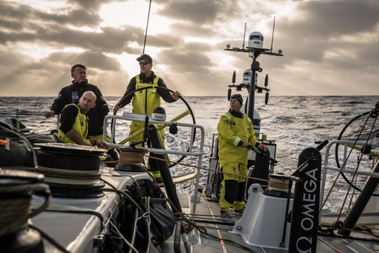 TEAM BRUNEL ALS ZESDE OM PORTO SANTO