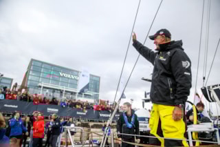 m105620_13-02-171103-jre-06076-3269