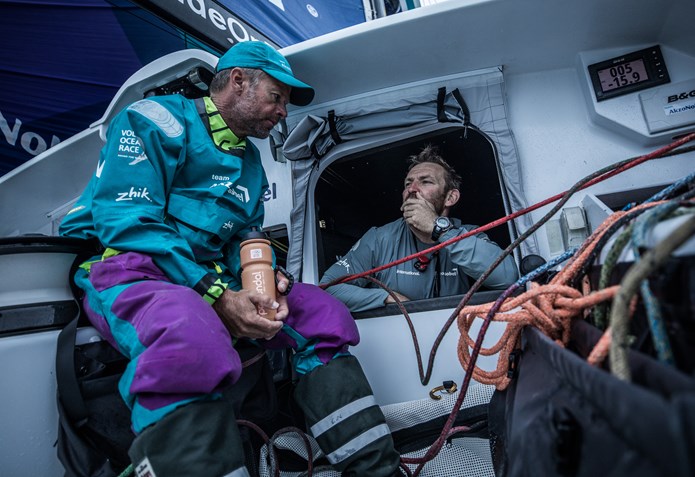 m107098_13-02-171119-azn-jsb-00207