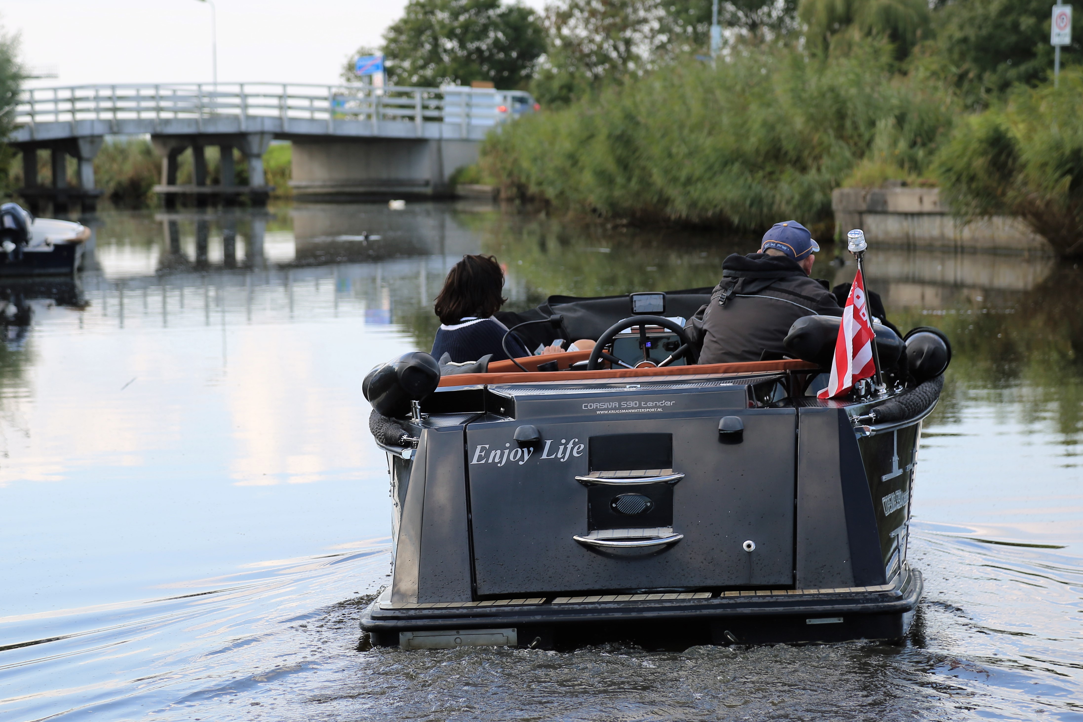 BRUGGEN EN SLUIZEN EERDER IN BEWEGING
