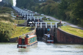 Caen-Hill-locks