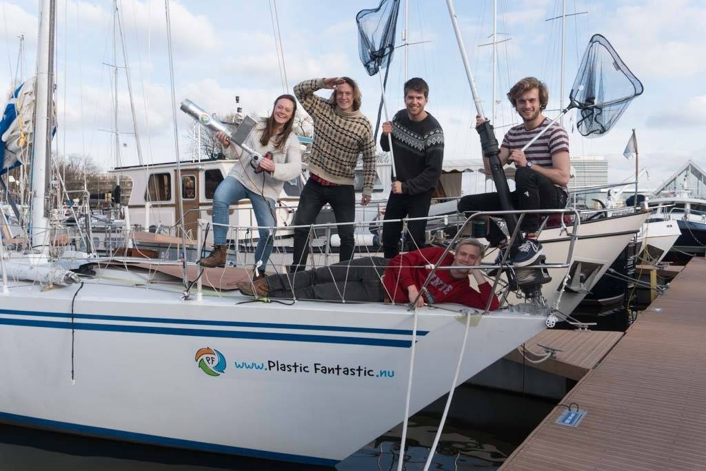 SAILING TAXI GAAT OCEAANAFVAL RECYCLEN