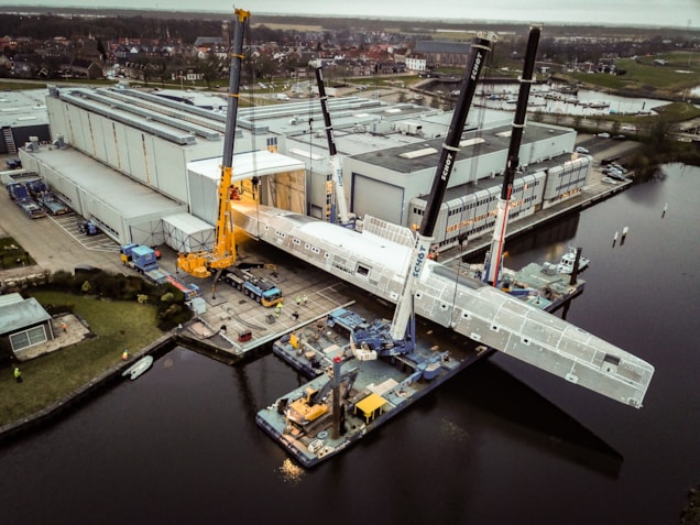 Royal_Huisman_PROJECT400__001b_byRoyalHuisman