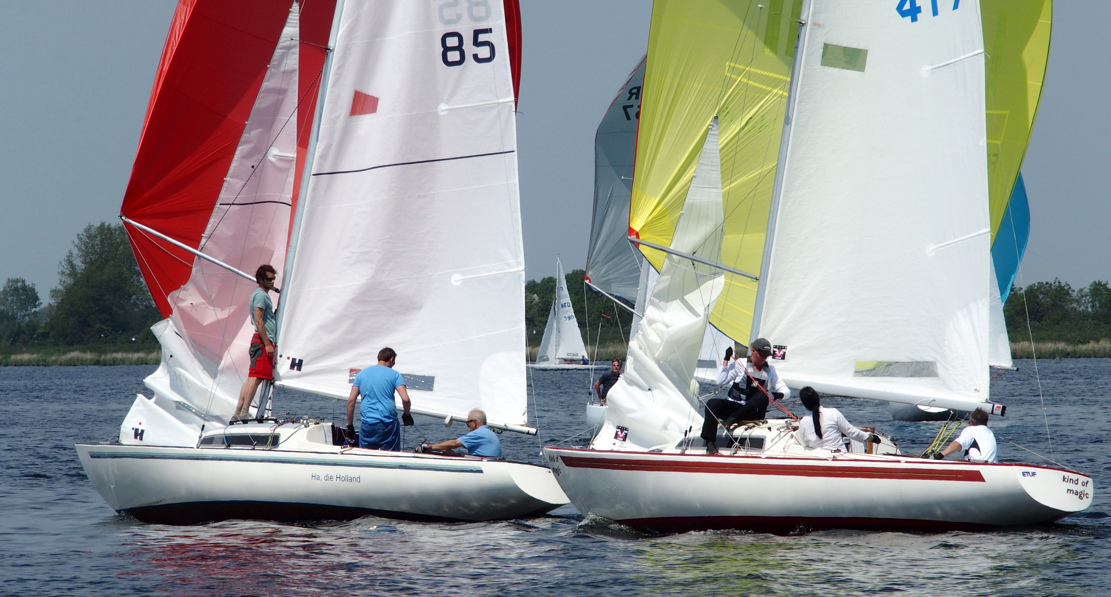 WEDSTRIJDZEILEN VOLGENS DE REGELS