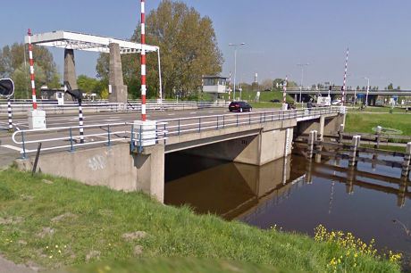 BRUG KROMMENIE PER DIRECT AFGESLOTEN 
