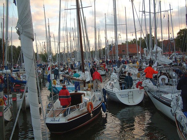 NATIONALE NEDERLANDEN BIJ 24-UURS ZEILRACE