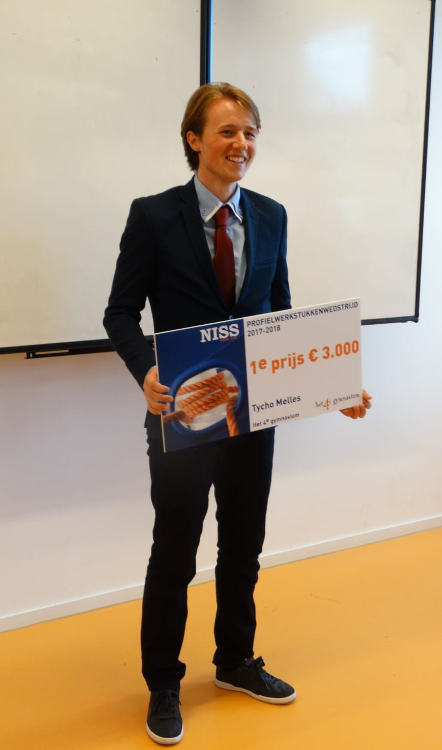 ONDERZOEK IDEALE HYDROFOILS VOOR LASER