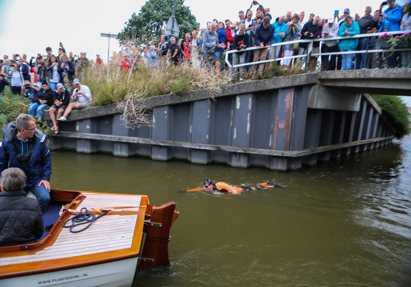 MAARTEN VAN DER WEIJDEN STAAKT ELFSTEDEN