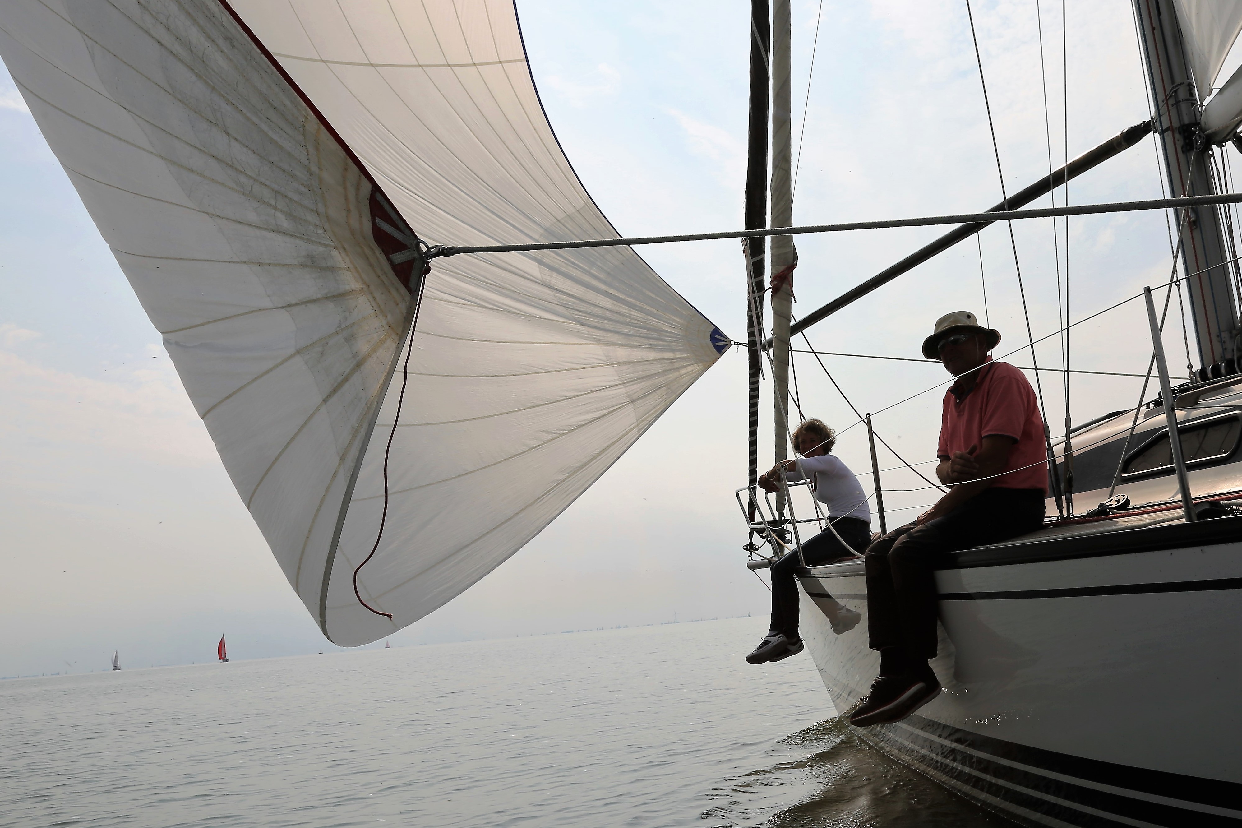 RUIM 400 SCHEPEN AAN DE START BIJ 24 UURS ZEILRACE