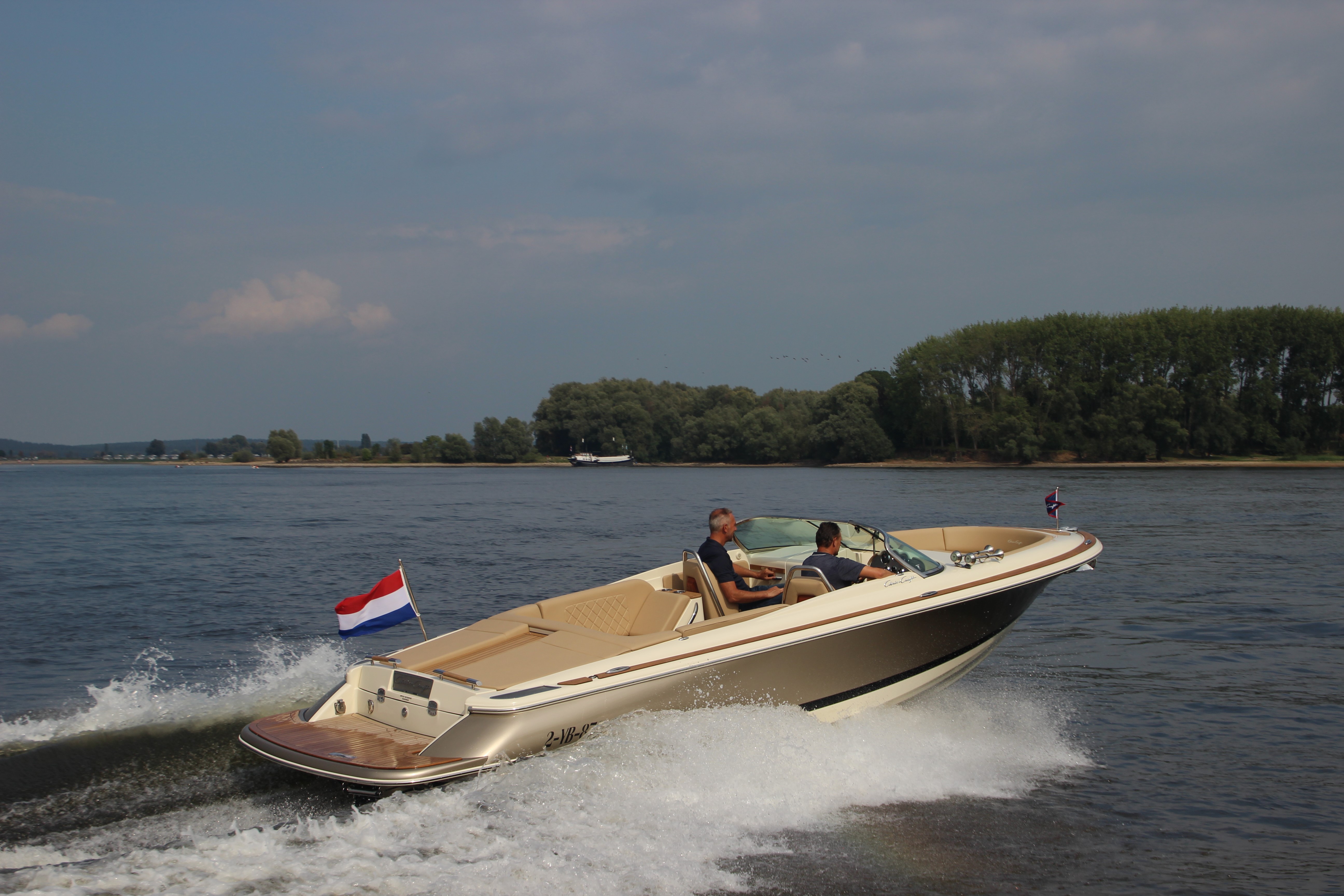 Chris Craft Launch 27