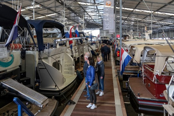 MOTORBOOT SNEEK BLIJFT GROEIEN