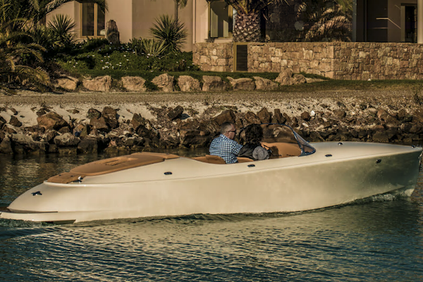 WATERSPORT-TV IN JURY HISWA BOOT VAN HET JAAR