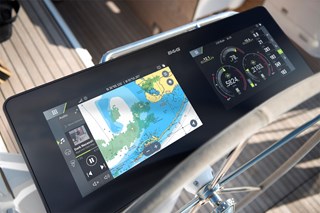 B&G Information Display