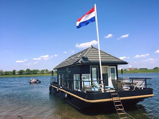 50995800_1497686333709521_4201393449112436736_n