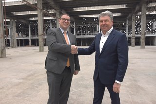 Persbericht Gemeente Zwijndrecht en Deen Shipping tekenen intentieverklaring voor herontwikkeling Loveld-terrein Fotograaf Cees Schilthuizen