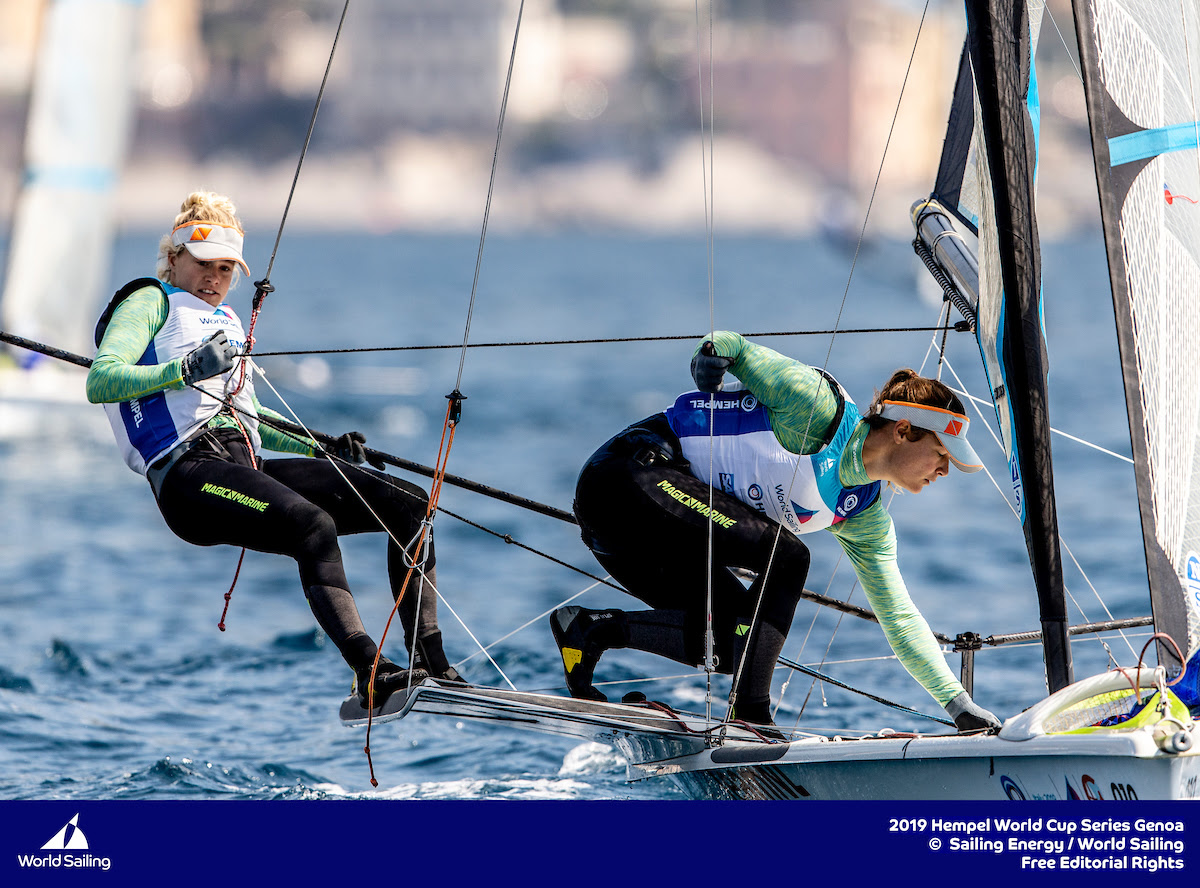 SUCCESVOLLE DAG VOOR 49ERFX ZEILSTERS BIJ WORLD CUP GENUA