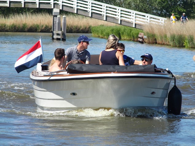 P5060078.jpg SCHERMER