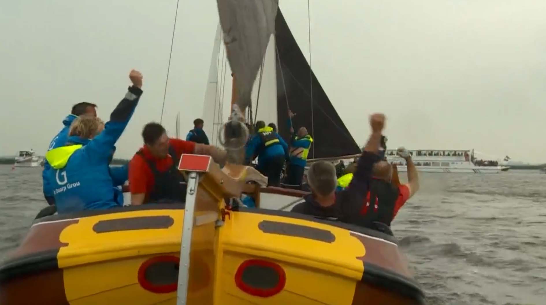 GROU VOOR DE DERDE KEER OP RIJ SKS KAMPIOEN