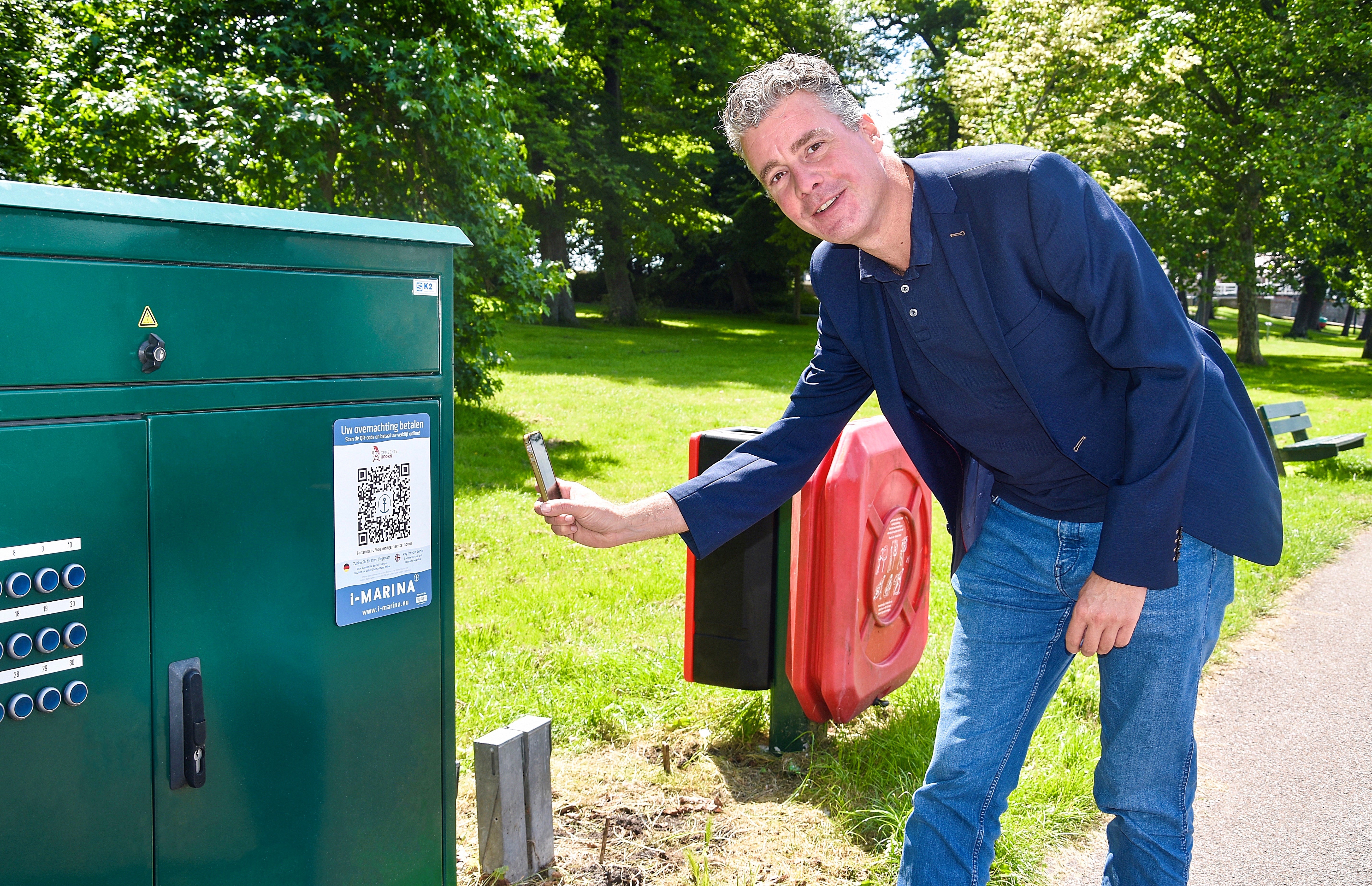 CONTACTLOOS BETALEN IN HOORNSE HAVENS