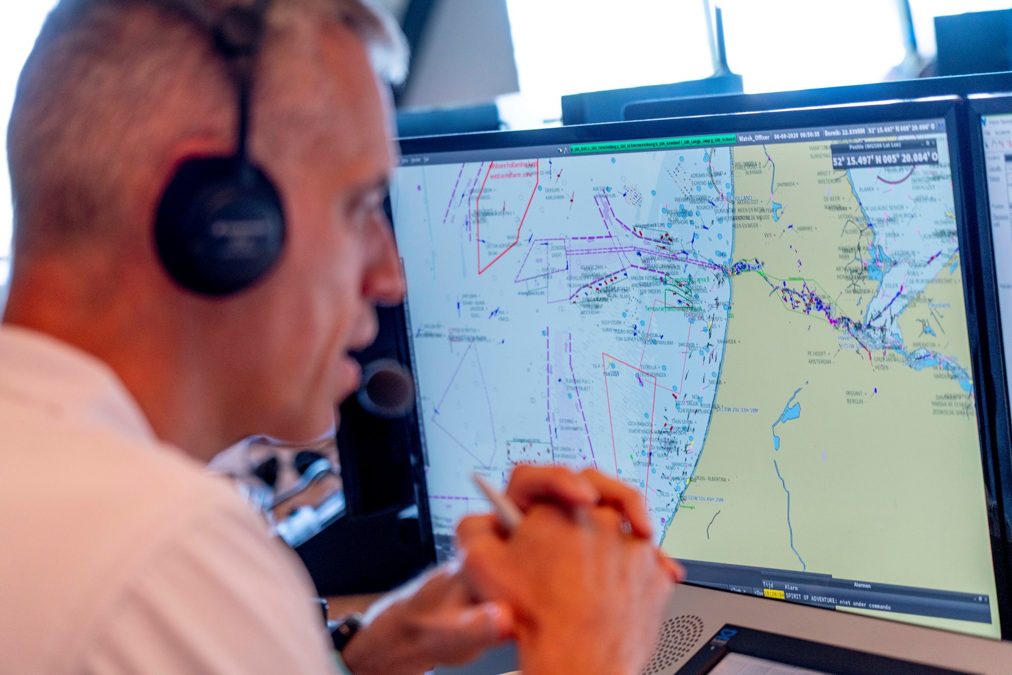 WATERSPORTERS ZELF VERANTWOORDELIJK VOOR INSCHAKELEN PECHHULP