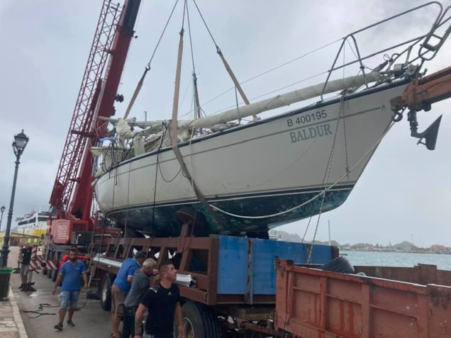 1E9817FB-1EC3-42F7-81A6-9D3A6A53CBFC