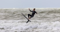 Jalou-Langeree-drievoudig-wereldkampioen-kitesurfen---Credits-JP-van-Popta-
