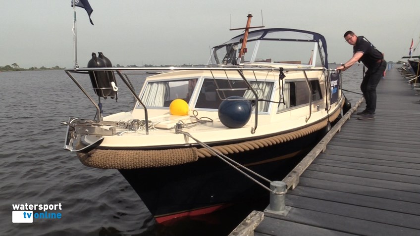 VAARPLEZIER Aanleggen aan steiger.jpg 3