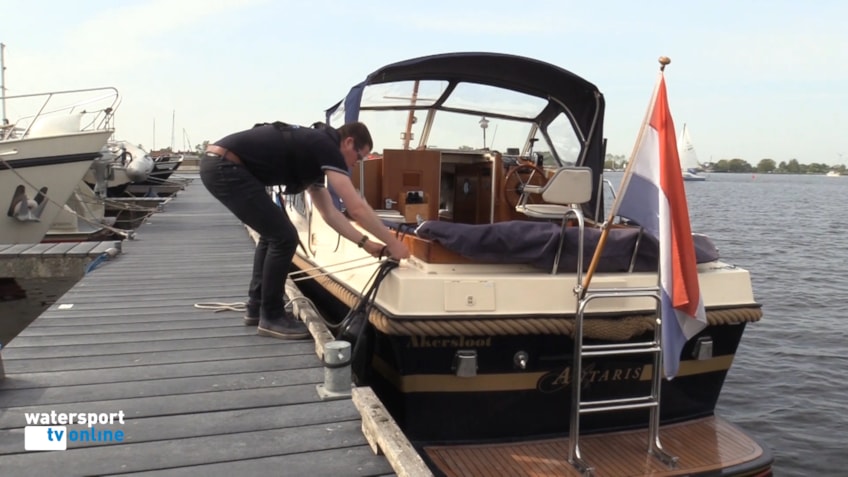 VAARPLEZIER Aanleggen aan steiger.jpg 4