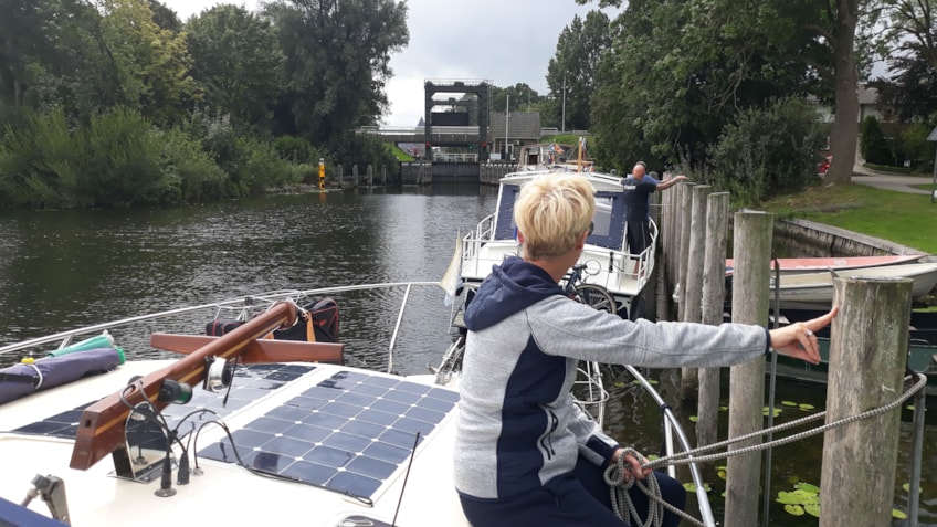 5E167503-4FCE-40D8-8AD8-709F737F4AB5