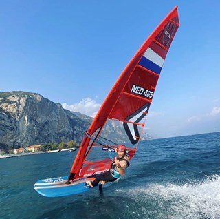 a433aead-d497-4c7d-a860-c2a5ae5412b0