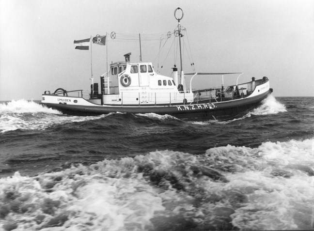 KNRM%20reddingboot%20van%20IJmuiden%201970