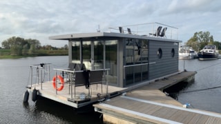 LaMare-inIJsseldeltaMarinaHattem.jpg 2