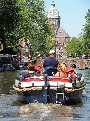 12715603_579549278874585_8699891922577119740_n