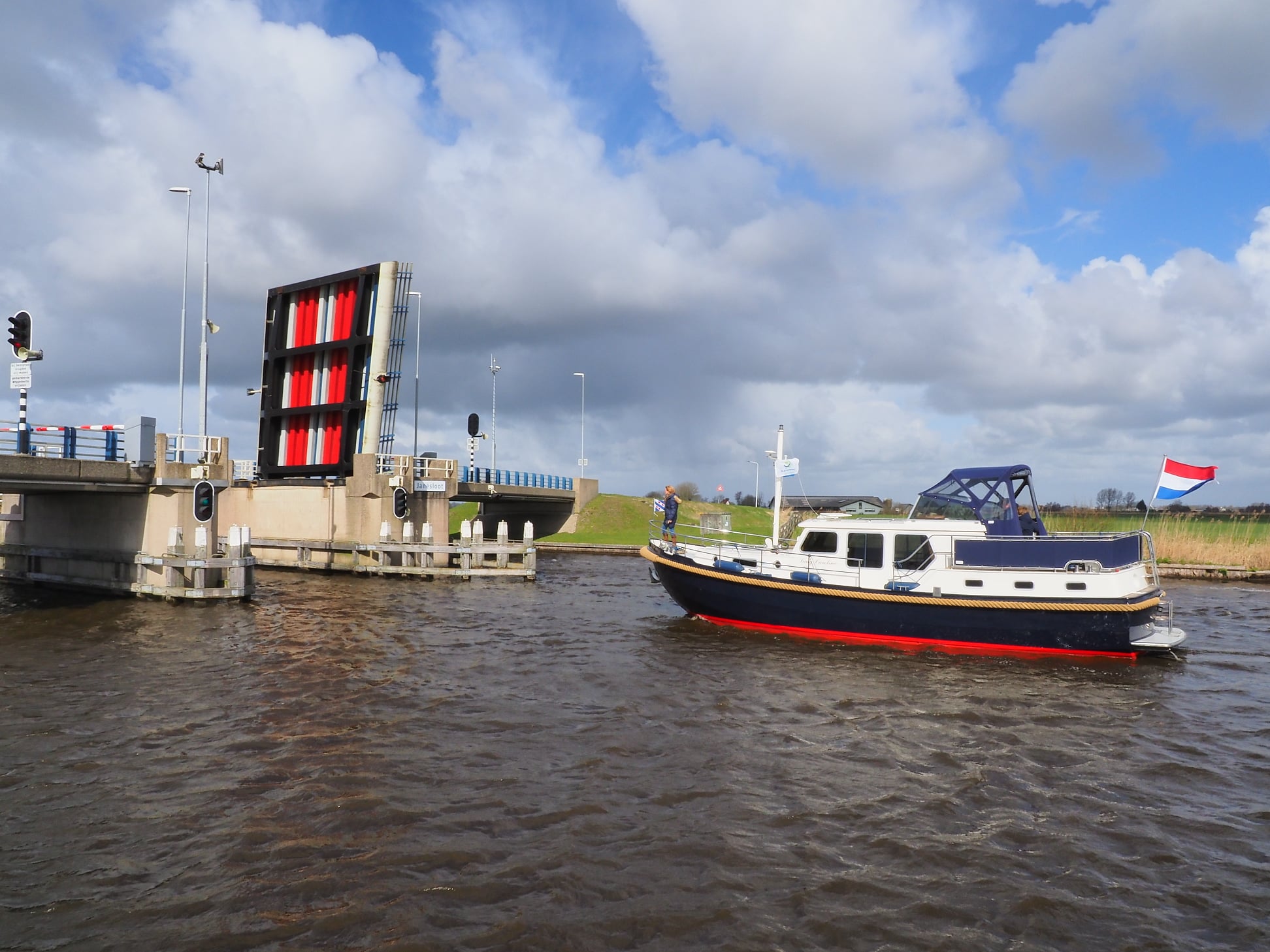 Friese watersport app opent automatisch de bruggen