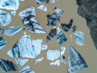 The Last Line - kitesurfen tussen ijsschotsen low res