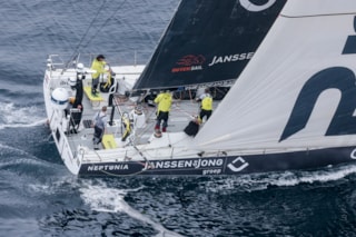 8ed90fe7-0d08-baf3-cf53-700eebc0e385