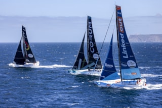 AB49A9A7-4AFA-4172-A167-89B852996022