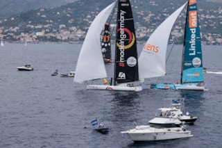 1ABF5F35-33F0-499B-A168-13CAB52C11FA