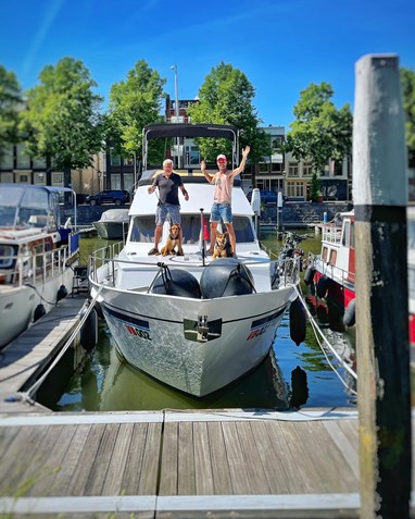 A23B5B27-AD12-427D-BF4B-FAFBC7C18DE0