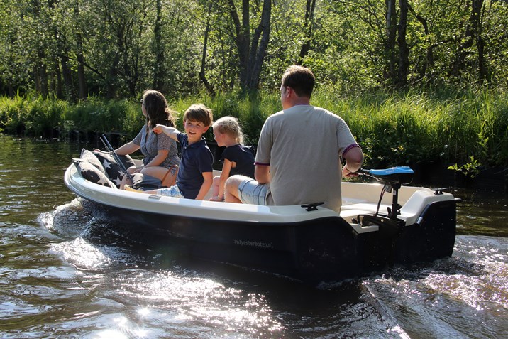Watersport-TV elektrisch varen1