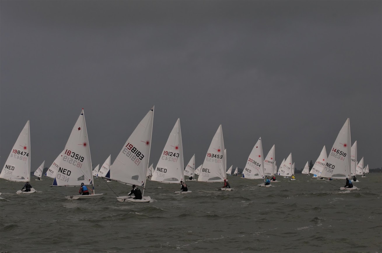 Zeilers De Doordrijvers goed vertegenwoordigd tijdens NK Laser Masters